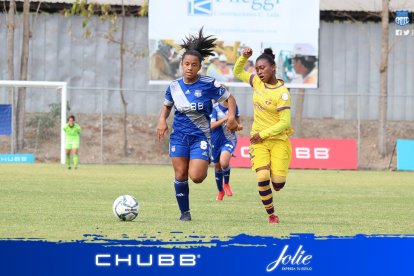 El último Clásico femenino se lo jugará para saber quien va a la semifinal.