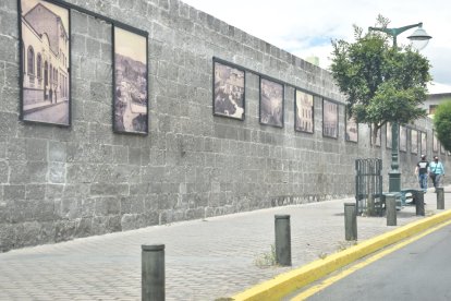 En las paredes de un cementerio se recoge parte de la historia ambateña.