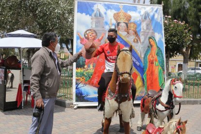Los fotógrafos del parque de El Quinche no han podido recuperar las pérdidas económicas.