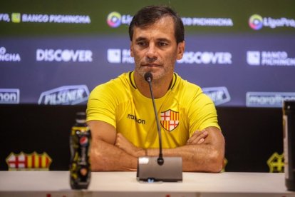 Fabián Bustos espera llegar a la final del torneo nacional con Barcelona.