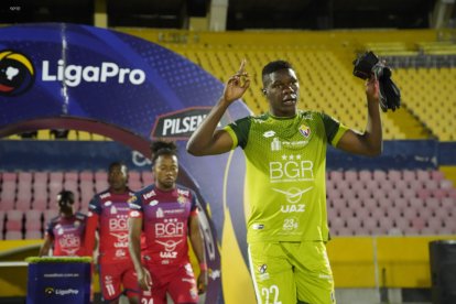 Leodán Chalá  pasó a la titularidad en El Nacional tras las salidas de Máximo Banguera y Johan Padilla.