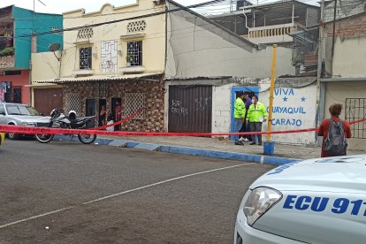 El crimen ocurrió entre las calles 25 y Calicuchima.