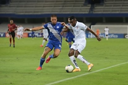 Emelec y Liga de Quito empataron en el estadio Capwell, en juego por la primera fase de la LigaPro.