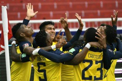 Ecuador goleó 6-1 en casa a Colombia, en la cuarta fecha de las eliminatorias al Mundial de Catar 2022.