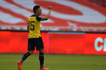 El atacante ecuatoriano Ángel Mena es uno de los fijos en el esquema de Gustavo Alfaro en la Tri.