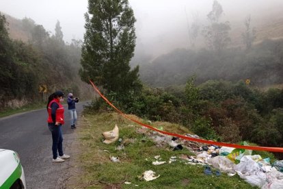En varios puntos de Nono se encontró basura y escombros.