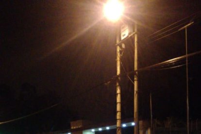 El joven habría muerto en el acto, luego del impacto.