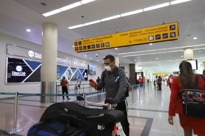 La rebaja en los boletos y otras promociones hoteleras ha generado el gran movimiento en los viajes internacionales.