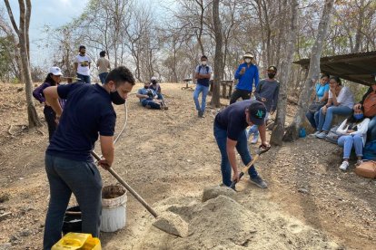 La jornada se desarrolla en La Esperanza, un área de conservación del cantón Isidro Ayora.
