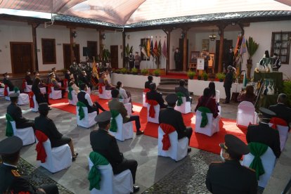El Día del Himno Nacional fue recordado con un pequeño acto.