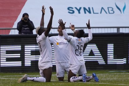 Los albos resaltan la unión que existe en el plantel como una de las fortalezas para ir por la victoria en Brasil.