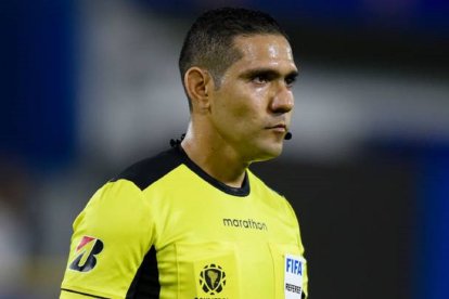 Guillermo Guerrero tendrá ayuda del VAR en el duelo entre Barcelona y Emelec