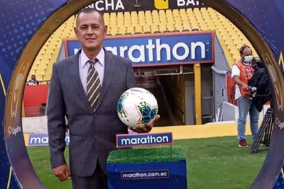 Miguel Hidalgo, exárbitro, sostiene que el VAR ayudará mucho al árbitro del Clásico del Astillero.