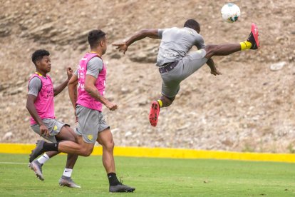 Barcelona se concentró y el 13 de diciembre viajan a Quito.