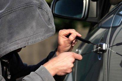 El hecho se registró en la calle Constantino Fernández.
