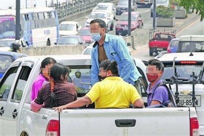 Una parte de la familia de la pequeña arribó ayer a Guayaquil para retirar el cadáver. La infante estaba internada en un hospital porteño.