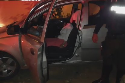 La ciudadana quedó sin vida dentro del carro en el que llegaba a su hogar, en el cantón Portoviejo.