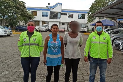 La madre de la joven agradeció a los agentes por el trabajo que realizaron.