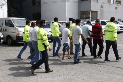 Dos de los seis detenidos este viernes tienen antecedentes penales, según informó la Policía.