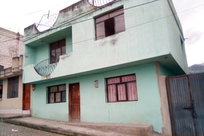 El sitio del asesinato queda a unos 10 minutos de la cabecera cantonal.