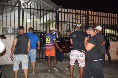 Jorge Loza estaba afuera de su casa cuando lo acribillaron.