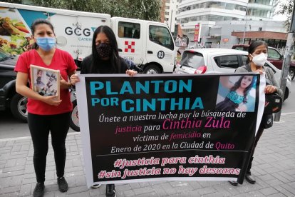 Familiares de la víctima realizaron un plantón afuera de la Corte Nacional de Justicia