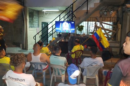 Como si estuvieran el estadio,pero es el Guasmo Norte de Guayaquil.