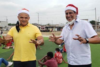 Cevallos y Moeller se unieron  para una labor social en este popular sector de Guayaquil.