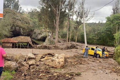 Hubo caída de árboles, cuatro puentes destruidos y la afectación al sistema de potabilización de agua, debido al desbordamiento del río Pungo Huayco.