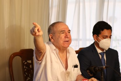 El expresidente Abdalá Bucaram cuestionó al CNE por aún no notificar a la justicia su condición de candidato.
14 AGOSTO del 2020

GERARDO MENOSCAL

Agencia (ag-expreso)