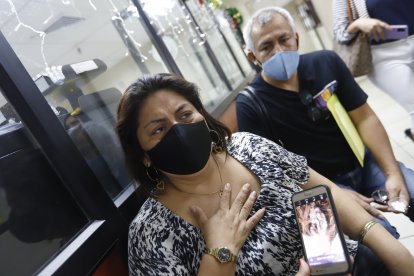 Los progenitores de Lisbeth, Katty Muñoz y Mario Baquerizo relataron los duros momentos que viven tras la muerte de su hija.
Guayaquil-Ecuador
Agencia (ag-expreso)