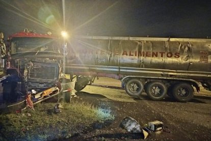 Dos personas resultaron heridas en el accidente de tránsito.