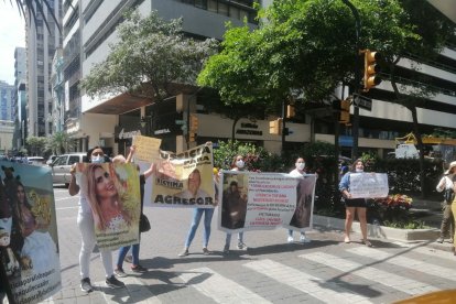 El caso se convirtió en redes sociales, donde allegados y activistas piden justicia.