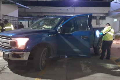 En este vehículo se movilizaba la ciudadana extranjera que fue asesinada en el suroeste porteño.