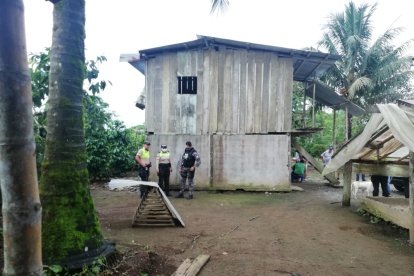 Los parientes de la víctima buscaron en la casa pero no lo hallaron. Lo que vieron fue sus cosas desordenadas.