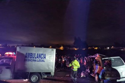 El conductor de la volqueta también  resultó herido y se encuentra en observación.