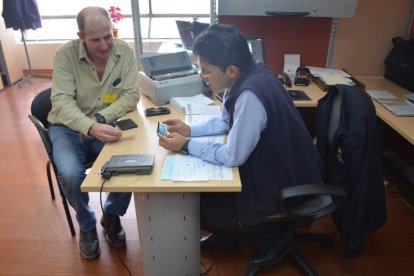 Los trámites se realizan con medidas de bioseguridad en las dependencias de la Aviación Civil de Guayaquil y Quito.