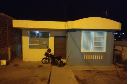La casa del agente policial fue violentada cuando él estaba ausente.