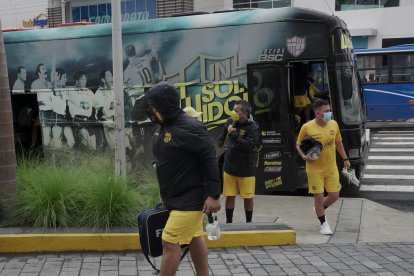Barcelona entrenó por primera vez en el complejo Galácticos de Los Bajos, Manabí.
