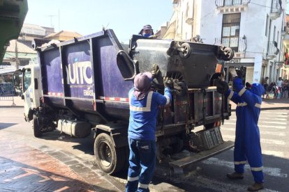 Para esa zona existen 185 trabajadores que limpian las calles.