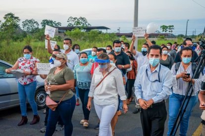 En los plantones también participaron autoridades de la Alcaldía.