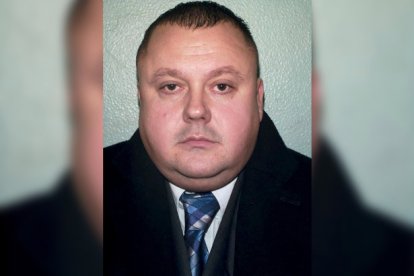 Supuestamente el asesino habría recibido una invitación para que acepte la dosis.