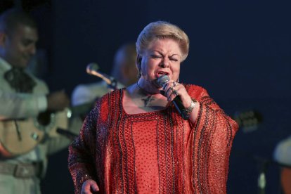 Paquita la del Barrio comienza su vida política.