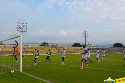 Los clubes de la Segunda categoría ya se alistan para el torneo que empezaría en abril. Bonita Banana de Machala volverá a pelear por el ascenso