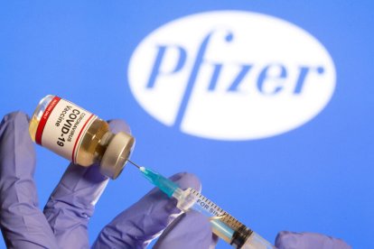 Pfizer espera facturar una millonada por ventas de vacunas contra el coronavirus.