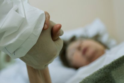 Referencial. La pareja pudo casarse antes de entrar en coma.