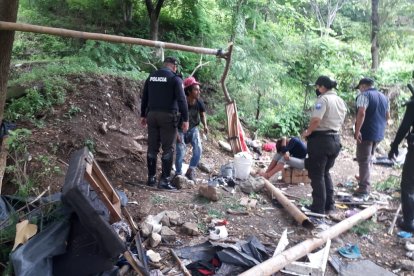 Representantes de diversas entidades intervinieron en la recuperación de espacios que estaban tomados por mendigos y adictos.