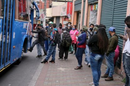 La restricción vehicular fue suspendida temporalmente