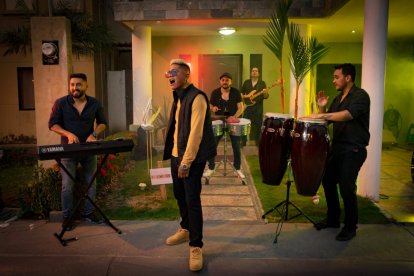 Davis Valencia, "Razz el faraón", dice que este tema está inspirado en una vivencia personal y va para todos aquellos que prestan con buena cara y a la hora de pagar ni te saludan