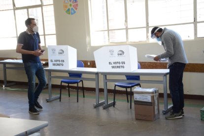 La espera para algunos ha sido de más de una hora.